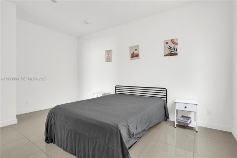 Condominio en alquiler en Miami Beach, Florida, 1 dormitorio, 52.49 m2 № 1992165 - foto 19