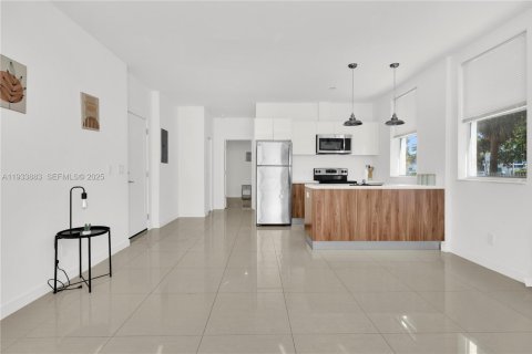 Condominio en alquiler en Miami Beach, Florida, 1 dormitorio, 52.49 m2 № 1992165 - foto 14