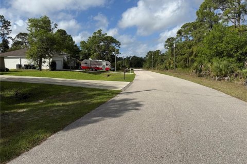 Land in North Port, Florida № 2160441 - photo 2