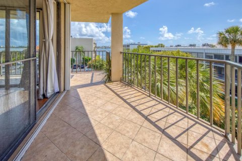 Condominio en alquiler en Lantana, Florida, 2 dormitorios, 95.6 m2 № 2249320 - foto 10