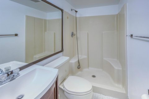 Condominio en alquiler en Lantana, Florida, 2 dormitorios, 95.6 m2 № 2249320 - foto 23