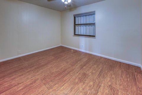 Condominio en alquiler en Lantana, Florida, 2 dormitorios, 95.6 m2 № 2249320 - foto 24