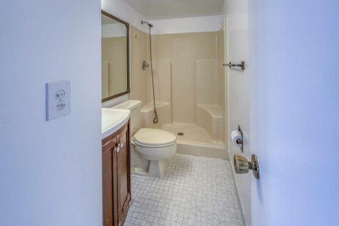 Condominio en alquiler en Lantana, Florida, 2 dormitorios, 95.6 m2 № 2249320 - foto 22