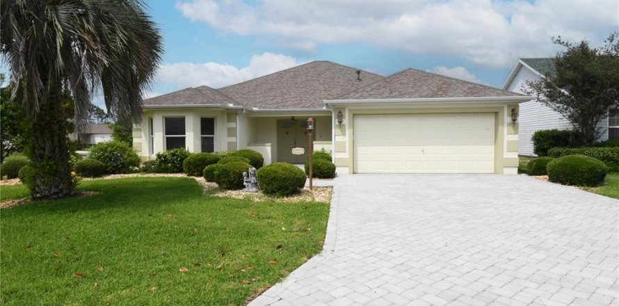 Villa ou maison à The Villages, Floride 3 chambres, 175.96 m2 № 1679668