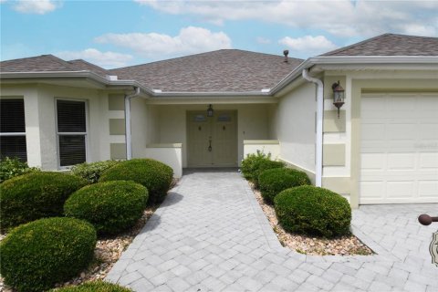 Villa ou maison à vendre à The Villages, Floride: 3 chambres, 175.96 m2 № 1679668 - photo 2