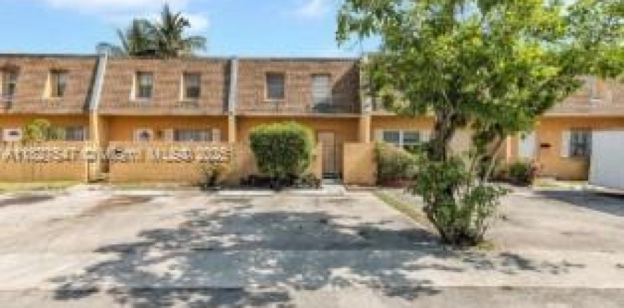 Touwnhouse à Sunrise, Floride 3 chambres, 118.54 m2 № 1798945