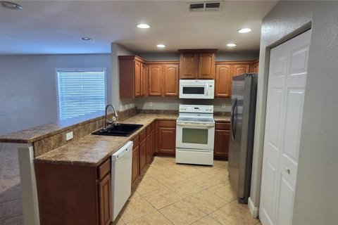 Villa ou maison à vendre à Tampa, Floride: 3 chambres, 164.44 m2 № 2217594 - photo 9