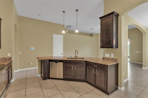 House in Lakeland, Florida 4 bedrooms, 180.23 sq.m. № 1907833 - photo 15