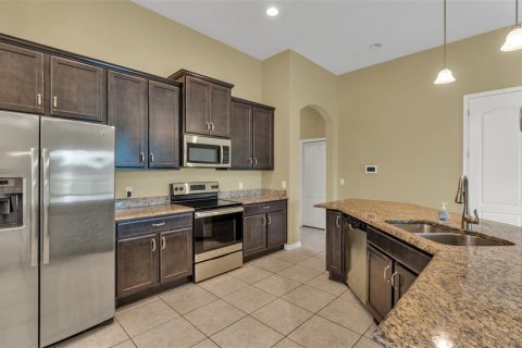 House in Lakeland, Florida 4 bedrooms, 180.23 sq.m. № 1907833 - photo 16