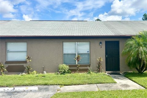 Villa ou maison à louer à Kissimmee, Floride: 2 chambres, 89.19 m2 № 1856477 - photo 2