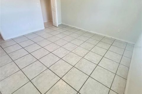 Villa ou maison à louer à Kissimmee, Floride: 2 chambres, 89.19 m2 № 1856477 - photo 15
