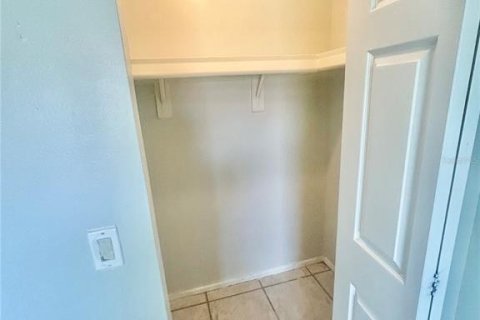 Villa ou maison à louer à Kissimmee, Floride: 2 chambres, 89.19 m2 № 1856477 - photo 14