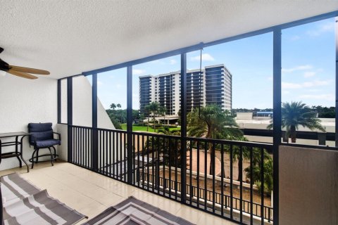 Condo in Highland Beach, Florida, 2 bedrooms  № 2392684