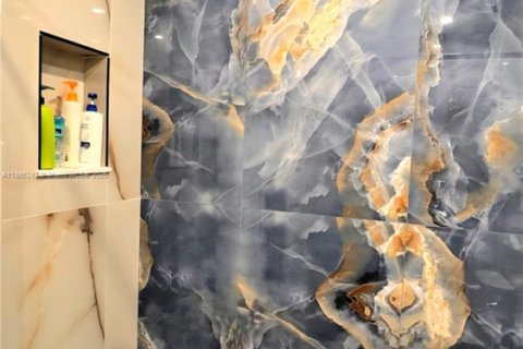 Купить виллу или дом в Холливуд, Флорида 2 спальни, 136.57м2, № 1928944 - фото 11