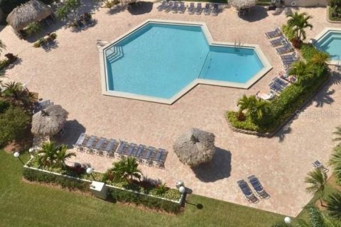 Condo in Clearwater, Florida, 2 bedrooms  № 1899060 - photo 2