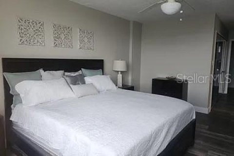 Condo in Clearwater, Florida, 2 bedrooms  № 1899060 - photo 20