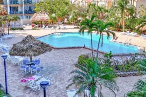 Condo in Clearwater, Florida, 2 bedrooms  № 1899060 - photo 25
