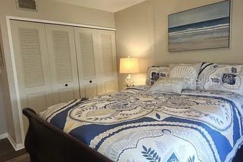 Condo in Clearwater, Florida, 2 bedrooms  № 1899060 - photo 13