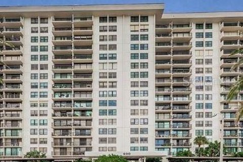 Condo in Clearwater, Florida, 2 bedrooms  № 1899060 - photo 1