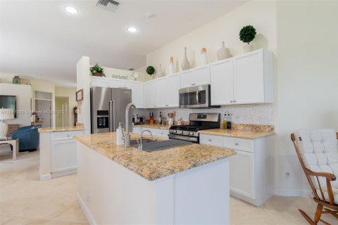House in Palm Beach Gardens, Florida 3 bedrooms, 188.78 sq.m. № 1852008 - photo 14
