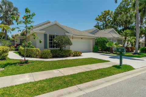 House in Palm Beach Gardens, Florida 3 bedrooms, 188.78 sq.m. № 1852008 - photo 2