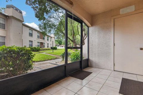 Condo in Palm Harbor, Florida, 2 bedrooms  № 2388094 - photo 5