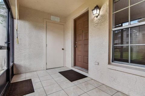 Condo in Palm Harbor, Florida, 2 bedrooms  № 2388094 - photo 6