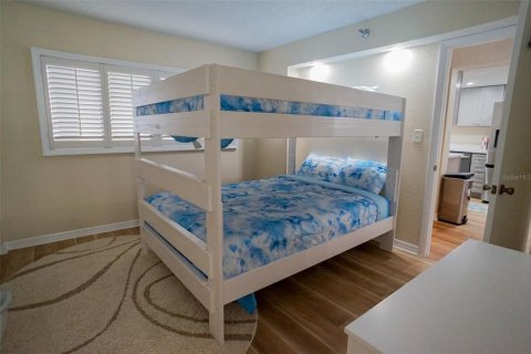 Снять в аренду кондоминиум в Клируотер, Флорида 6 комнат, 107.02м2, № 891309 - фото 29