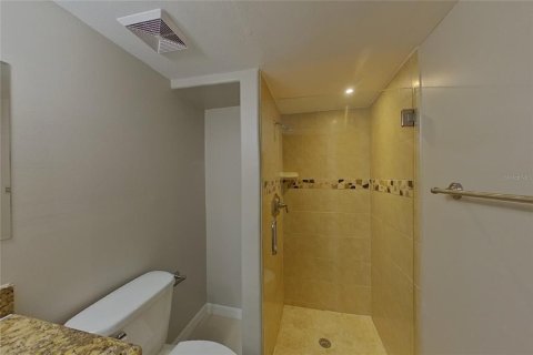 Villa ou maison à louer à Tampa, Floride: 3 chambres, 219.25 m2 № 2385956 - photo 12