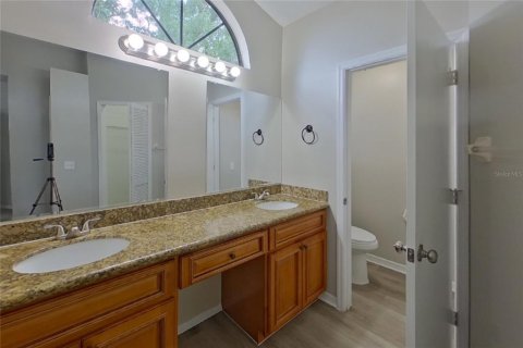 Villa ou maison à louer à Tampa, Floride: 3 chambres, 219.25 m2 № 2385956 - photo 7