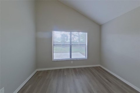 Villa ou maison à louer à Tampa, Floride: 3 chambres, 219.25 m2 № 2385956 - photo 4