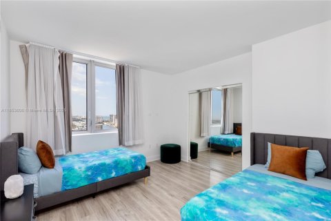 Copropriété à louer à Hallandale Beach, Floride: 3 chambres, 146.51 m2 № 1962833 - photo 16