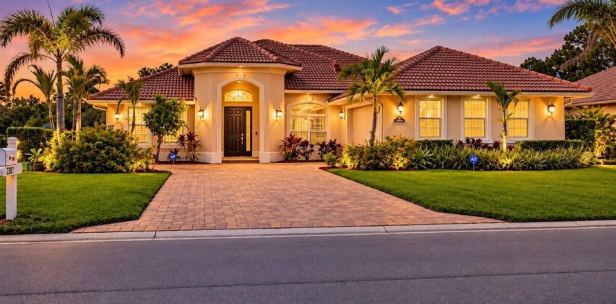 Villa ou maison à St. Lucie, Floride 3 chambres, 248.79 m2 № 2417580