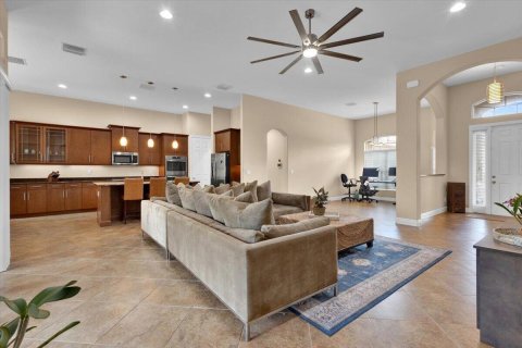 Villa ou maison à vendre à St. Lucie, Floride: 3 chambres, 248.79 m2 № 2417580 - photo 17