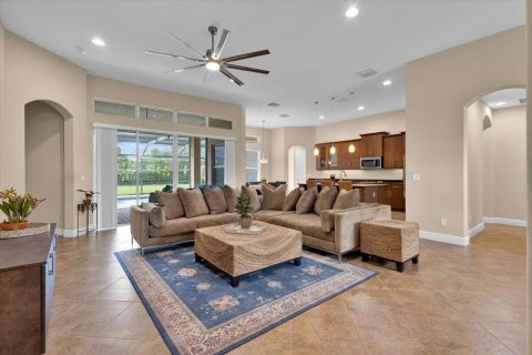 Villa ou maison à vendre à St. Lucie, Floride: 3 chambres, 248.79 m2 № 2417580 - photo 16