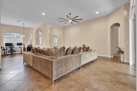 Villa ou maison à vendre à St. Lucie, Floride: 3 chambres, 248.79 m2 № 2417580 - photo 19