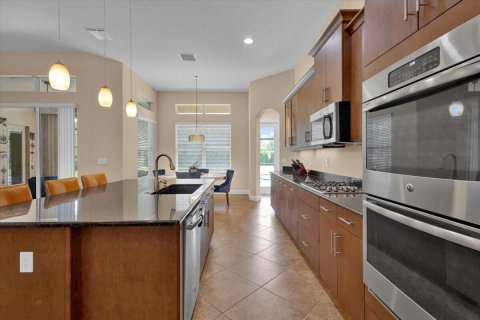 Villa ou maison à vendre à St. Lucie, Floride: 3 chambres, 248.79 m2 № 2417580 - photo 24