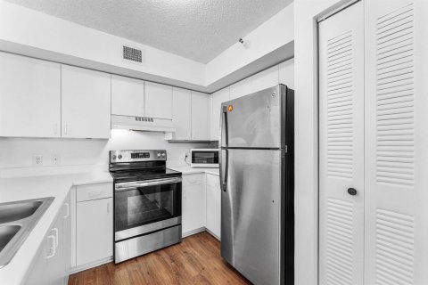 Copropriété à louer à Hypoluxo, Floride: 2 chambres, 96.25 m2 № 2366274 - photo 12