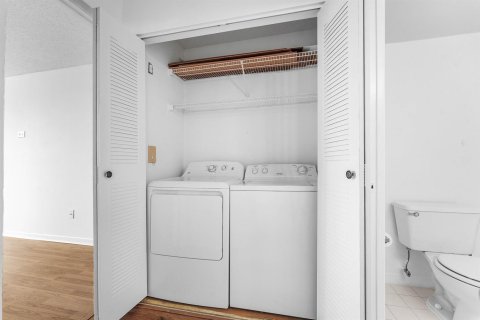 Copropriété à louer à Hypoluxo, Floride: 2 chambres, 96.25 m2 № 2366274 - photo 18