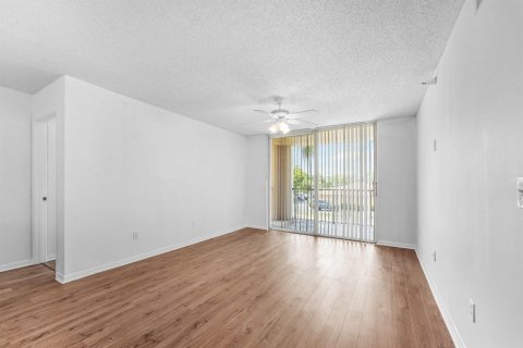 Copropriété à louer à Hypoluxo, Floride: 2 chambres, 96.25 m2 № 2366274 - photo 8