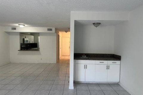 Touwnhouse à louer à Delray Beach, Floride: 3 chambres, 137.68 m2 № 2293581 - photo 7