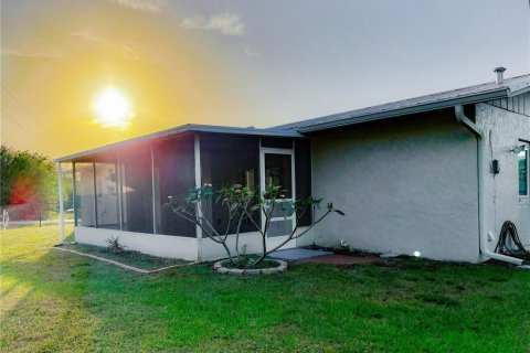 Casa en venta en Port Charlotte, Florida, 3 dormitorios, 105.91 m2 № 1627078 - foto 30