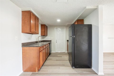 House in Port Richey, Florida 2 bedrooms, 104.79 sq.m. № 1821075 - photo 12