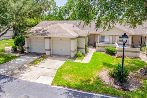 House in Orlando, Florida 2 bedrooms, 102.94 sq.m. № 2200769 - photo 2