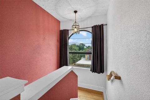 Condo in Saint Petersburg, Florida, 2 bedrooms № 2112879 - photo 17