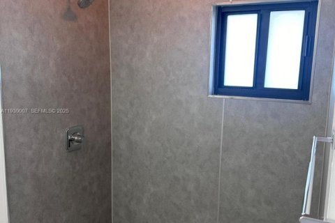 Touwnhouse à louer à Florida City, Floride: 3 chambres, 164.07 m2 № 1989383 - photo 8