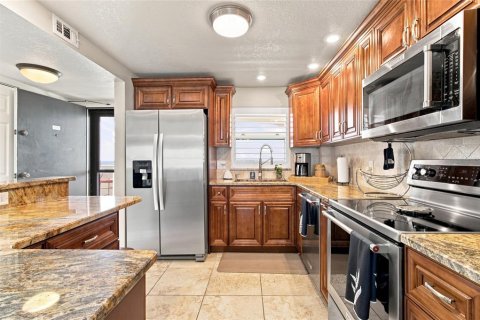 Condominio en venta en Clearwater, Florida, 2 dormitorios, 101.64 m2 № 2208651 - foto 10