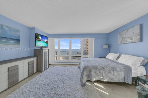 Купить кондоминиум в Форт-Лодердейл, Флорида 3 спальни, 230.4м2, № 2031922 - фото 26