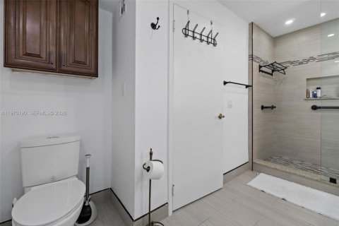 Купить кондоминиум в Форт-Лодердейл, Флорида 3 спальни, 230.4м2, № 2031922 - фото 22