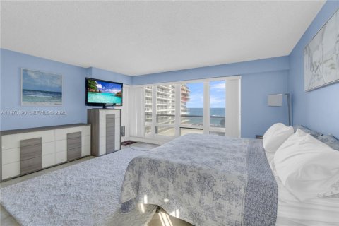 Купить кондоминиум в Форт-Лодердейл, Флорида 3 спальни, 230.4м2, № 2031922 - фото 24